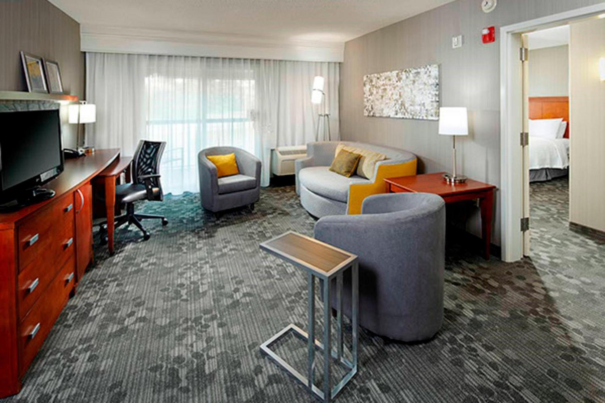 Courtyard By Marriott Akron Stow Ngoại thất bức ảnh